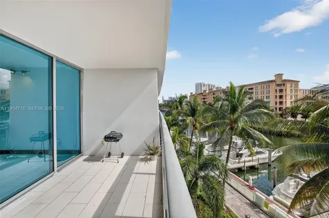 2950 NE 188th Street Aventura FL 33180