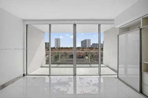 2950 NE 188th Street Aventura FL 33180