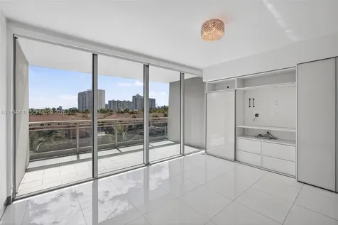 2950 NE 188th Street Aventura FL 33180
