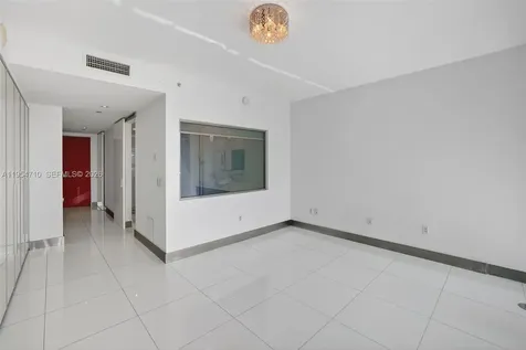 2950 NE 188th Street Aventura FL 33180