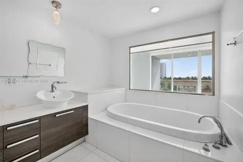 2950 NE 188th Street Aventura FL 33180