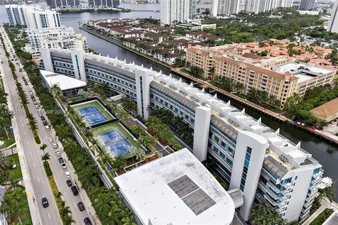 2950 NE 188th Street Aventura FL 33180