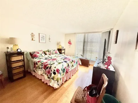 3400 NE 192nd Street Aventura FL 33180