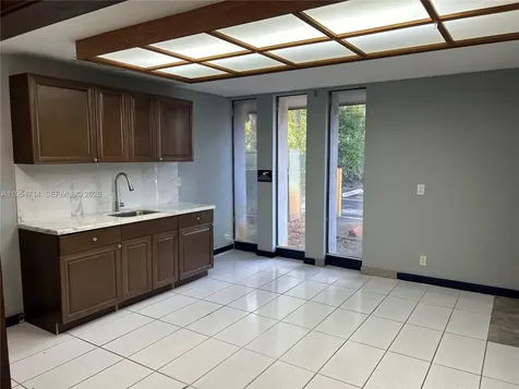 4121 NW 5th Street Plantation FL 33317