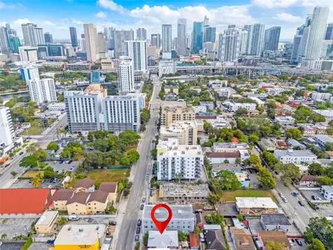 676 SW 1st Street Miami FL 33130