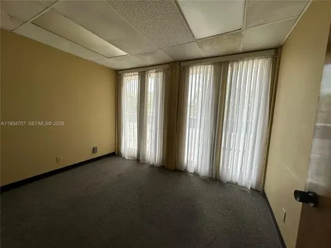 4121 NW 5th Street Plantation FL 33317