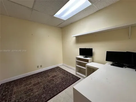 4121 NW 5th Street Plantation FL 33317