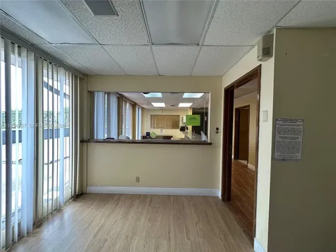 4121 NW 5th Street Plantation FL 33317