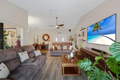 8507 NW 54th Court Lauderhill FL 33351