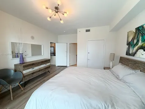 1111 SW 1 Avenue Miami FL 33130