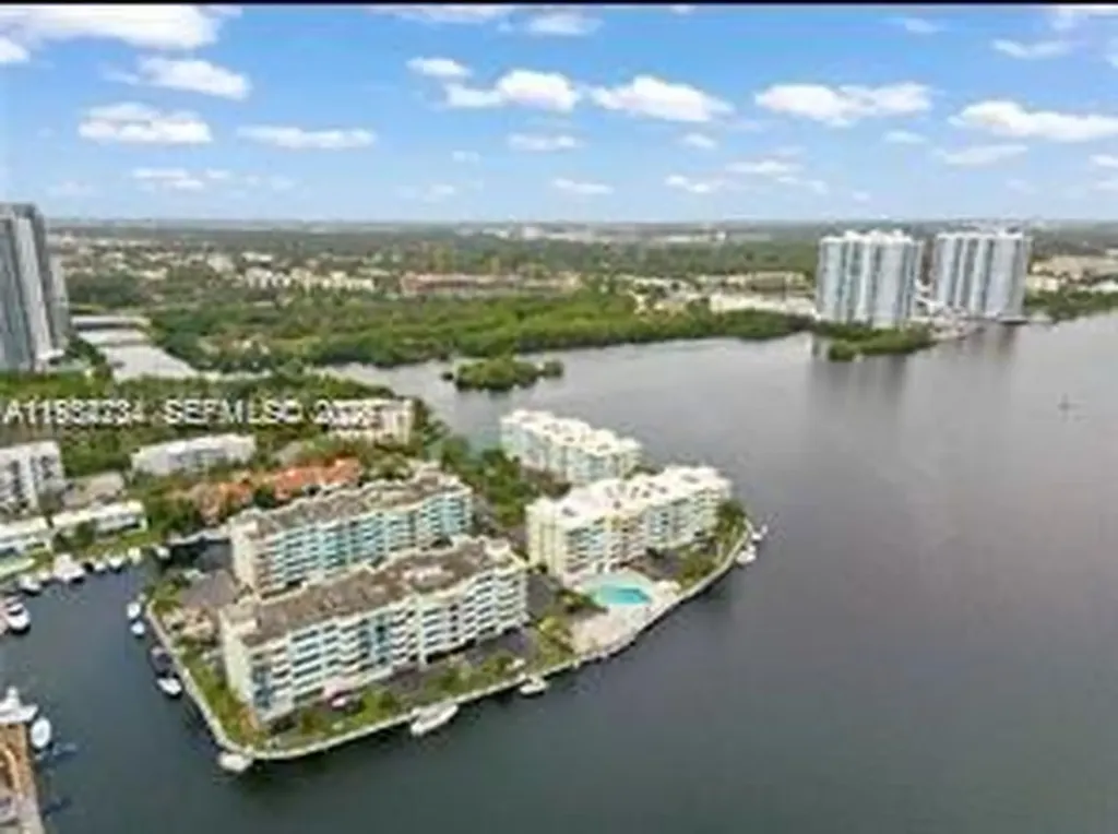 16546 NE 26th Avenue North Miami Beach FL 33160