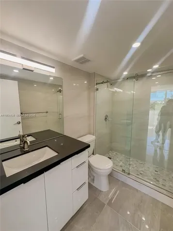 16546 NE 26th Avenue North Miami Beach FL 33160