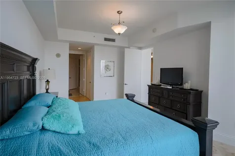 18101 Collins Avenue Sunny Isles Beach FL 33160