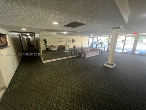 6911 SW 147 Avenue Miami FL 33193