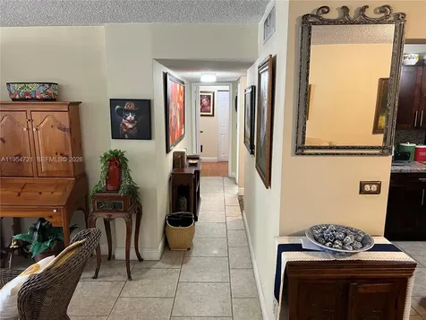 6911 SW 147 Avenue Miami FL 33193