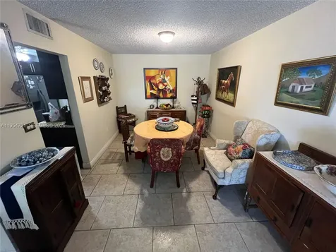 6911 SW 147 Avenue Miami FL 33193