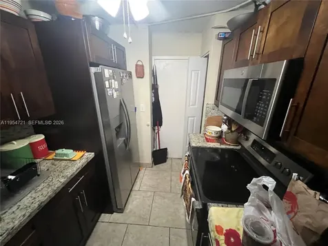 6911 SW 147 Avenue Miami FL 33193