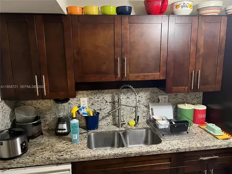 6911 SW 147 Avenue Miami FL 33193