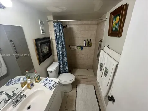 6911 SW 147 Avenue Miami FL 33193