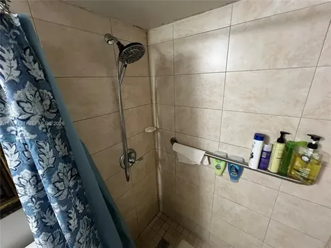 6911 SW 147 Avenue Miami FL 33193