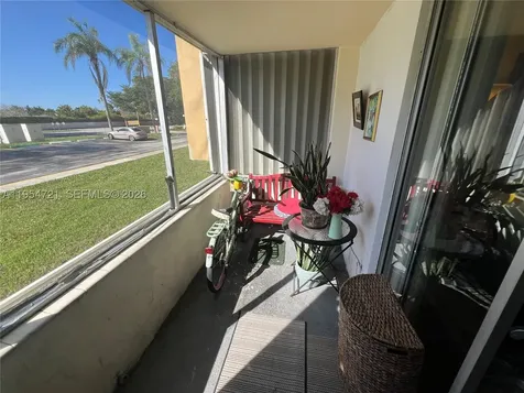 6911 SW 147 Avenue Miami FL 33193