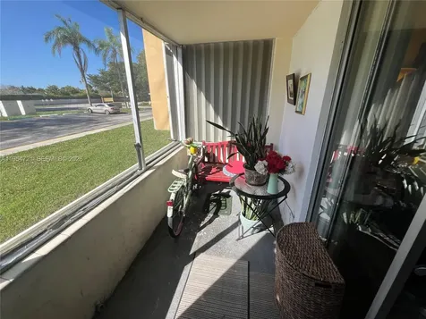 6911 SW 147 Avenue Miami FL 33193