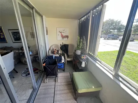6911 SW 147 Avenue Miami FL 33193
