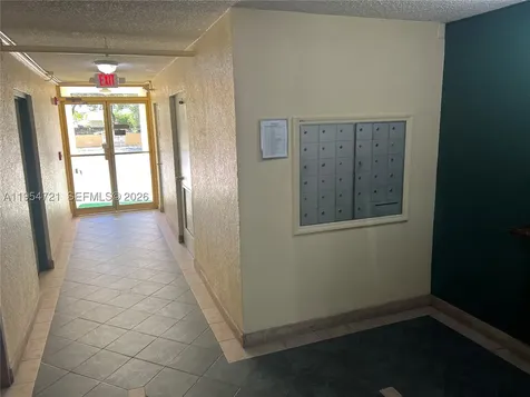 6911 SW 147 Avenue Miami FL 33193