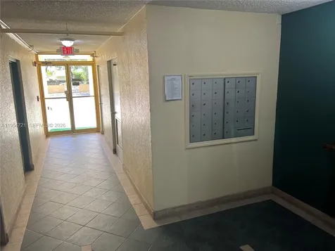 6911 SW 147 Avenue Miami FL 33193