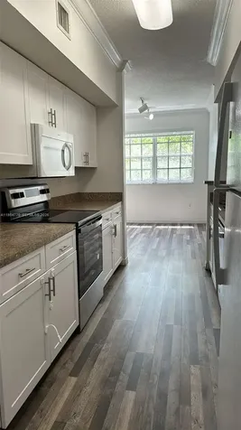 160 SW 117th Terrace Pembroke Pines FL 33025