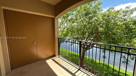 160 SW 117th Terrace Pembroke Pines FL 33025