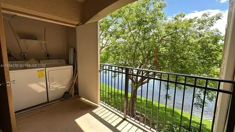 160 SW 117th Terrace Pembroke Pines FL 33025