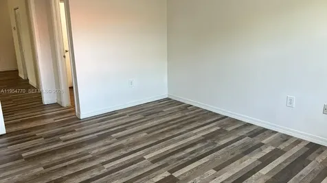 160 SW 117th Terrace Pembroke Pines FL 33025