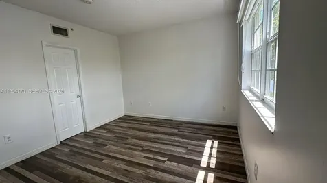 160 SW 117th Terrace Pembroke Pines FL 33025