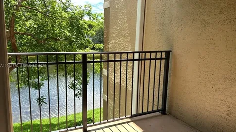 160 SW 117th Terrace Pembroke Pines FL 33025