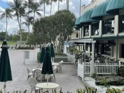 9441 Live Oak Place Davie FL 33324