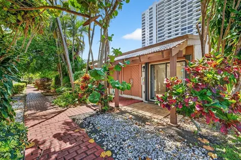 2619 S Parkview Drive Hallandale Beach FL 33009