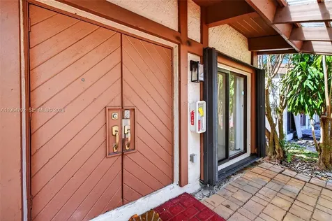 2619 S Parkview Drive Hallandale Beach FL 33009