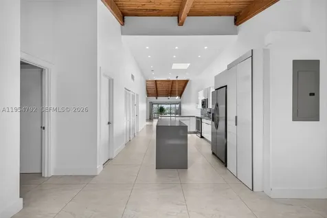 2619 S Parkview Drive Hallandale Beach FL 33009