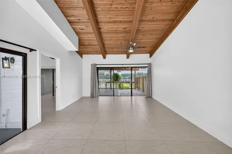 2619 S Parkview Drive Hallandale Beach FL 33009