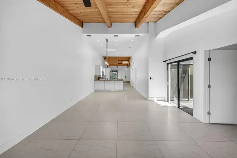 2619 S Parkview Drive Hallandale Beach FL 33009