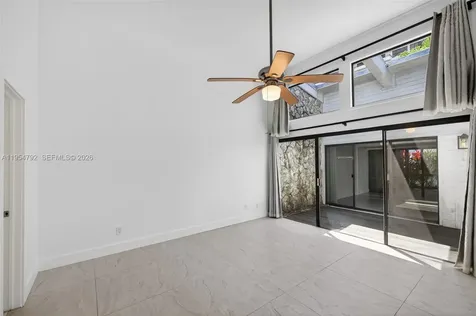 2619 S Parkview Drive Hallandale Beach FL 33009