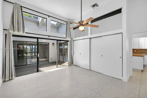 2619 S Parkview Drive Hallandale Beach FL 33009