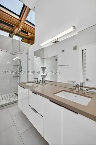 2619 S Parkview Drive Hallandale Beach FL 33009