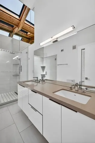 2619 S Parkview Drive Hallandale Beach FL 33009