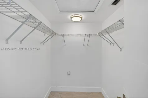 2619 S Parkview Drive Hallandale Beach FL 33009