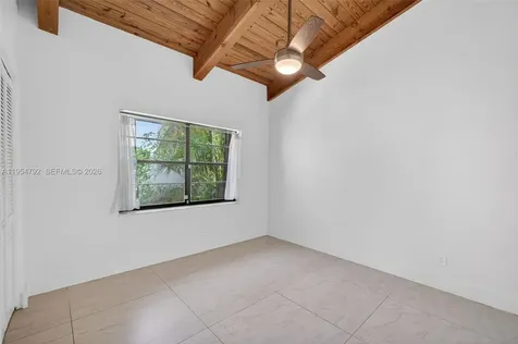 2619 S Parkview Drive Hallandale Beach FL 33009