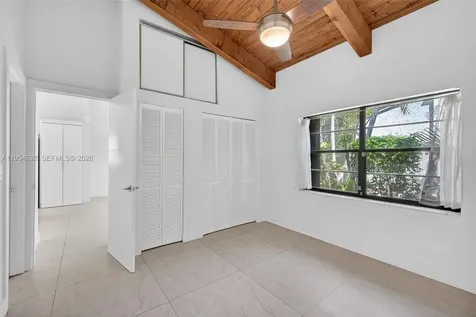2619 S Parkview Drive Hallandale Beach FL 33009