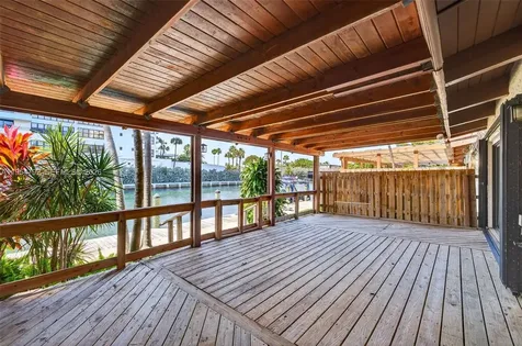 2619 S Parkview Drive Hallandale Beach FL 33009