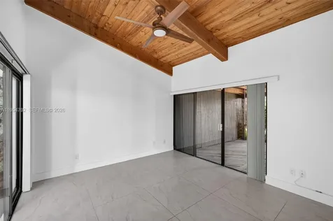 2619 S Parkview Drive Hallandale Beach FL 33009